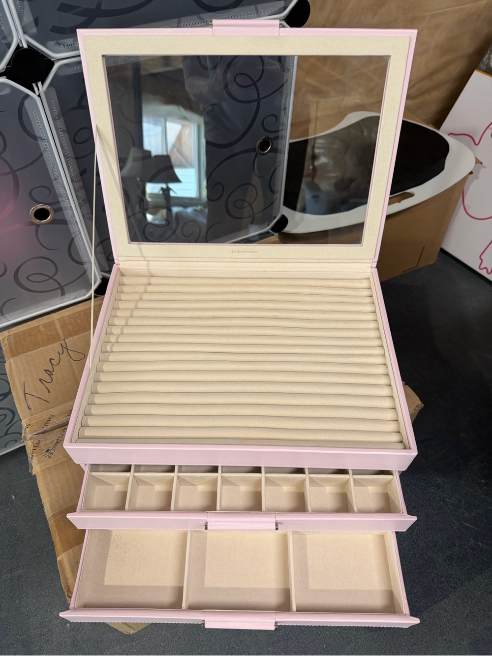 WOLF Pink Three-Tier Jewelry Organizer with Clear Display Top - Picture 6 of 9